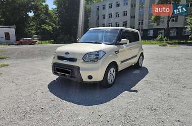 Внедорожник / Кроссовер Kia Soul 2011 в Каменском