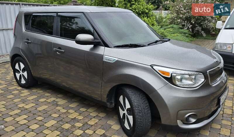 Внедорожник / Кроссовер Kia Soul 2017 в Житомире фото 2 Внедорожник / Кроссовер Kia Soul 2017 в Житомире