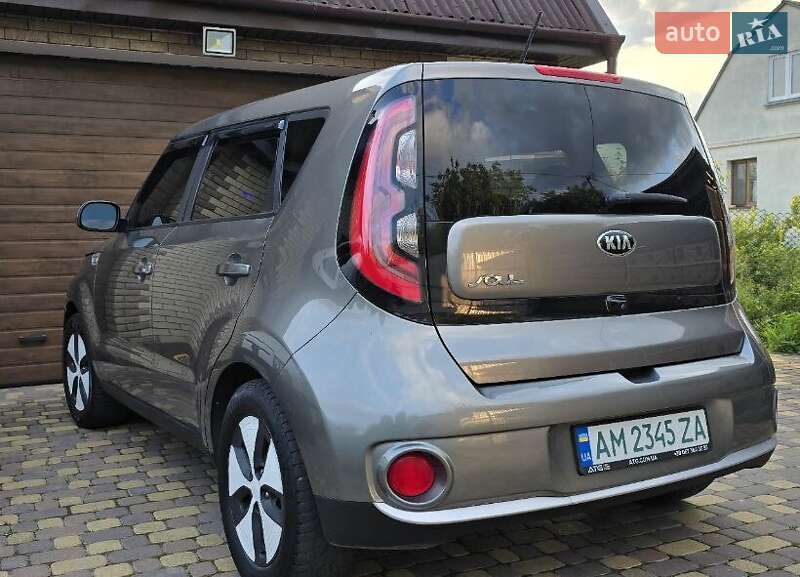 Внедорожник / Кроссовер Kia Soul 2017 в Житомире фото 11 Внедорожник / Кроссовер Kia Soul 2017 в Житомире