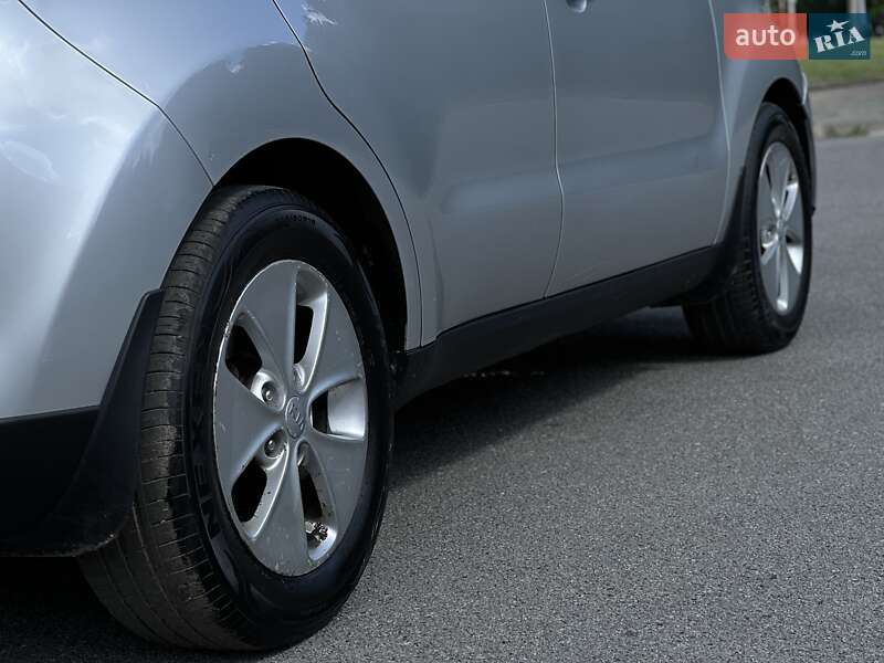 Внедорожник / Кроссовер Kia Soul 2014 в Харькове