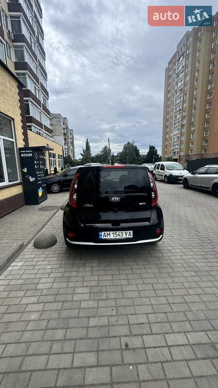 Внедорожник / Кроссовер Kia Soul 2015 в Житомире фото 5 Внедорожник / Кроссовер Kia Soul 2015 в Житомире