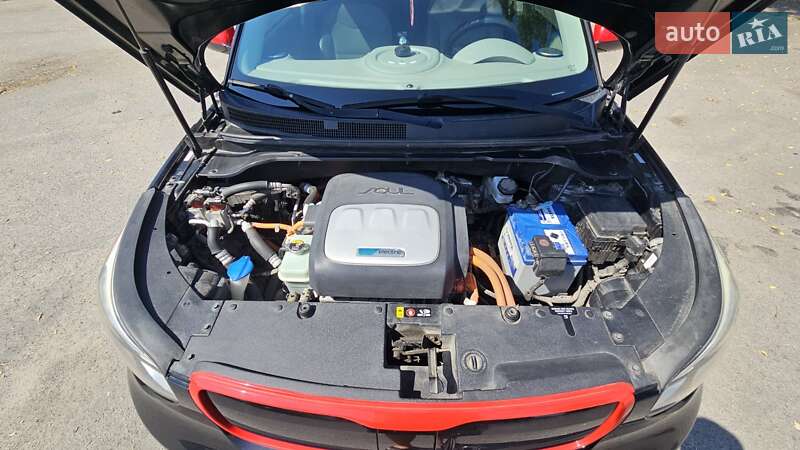 Позашляховик / Кросовер Kia Soul 2016 в Кременчуці