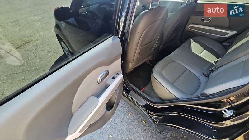 Позашляховик / Кросовер Kia Soul 2016 в Кременчуці