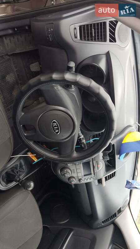 Позашляховик / Кросовер Kia Soul 2010 в Калинівці