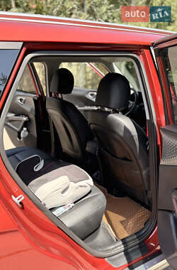 Внедорожник / Кроссовер Kia Soul 2020 в 