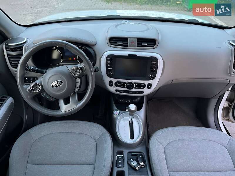 Внедорожник / Кроссовер Kia Soul 2015 в Ковеле