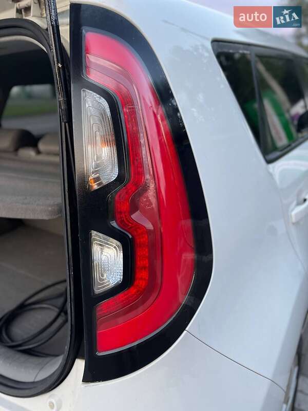 Внедорожник / Кроссовер Kia Soul 2015 в Ковеле