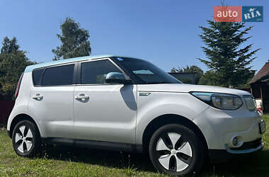 Внедорожник / Кроссовер Kia Soul 2015 в Ровно