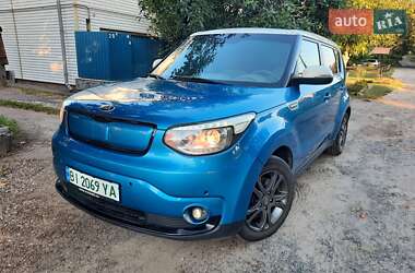 Позашляховик / Кросовер Kia Soul 2014 в Полтаві