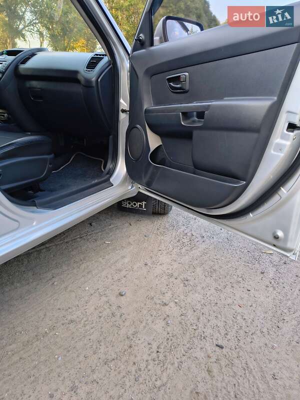 Внедорожник / Кроссовер Kia Soul 2011 в Конотопе фото 2 Внедорожник / Кроссовер Kia Soul 2011 в Конотопе