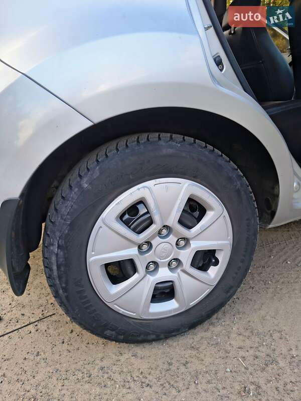 Внедорожник / Кроссовер Kia Soul 2011 в Конотопе фото 5 Внедорожник / Кроссовер Kia Soul 2011 в Конотопе