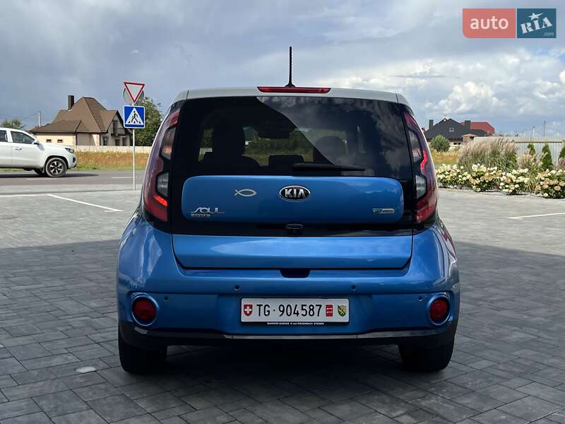Внедорожник / Кроссовер Kia Soul 2015 в Луцке