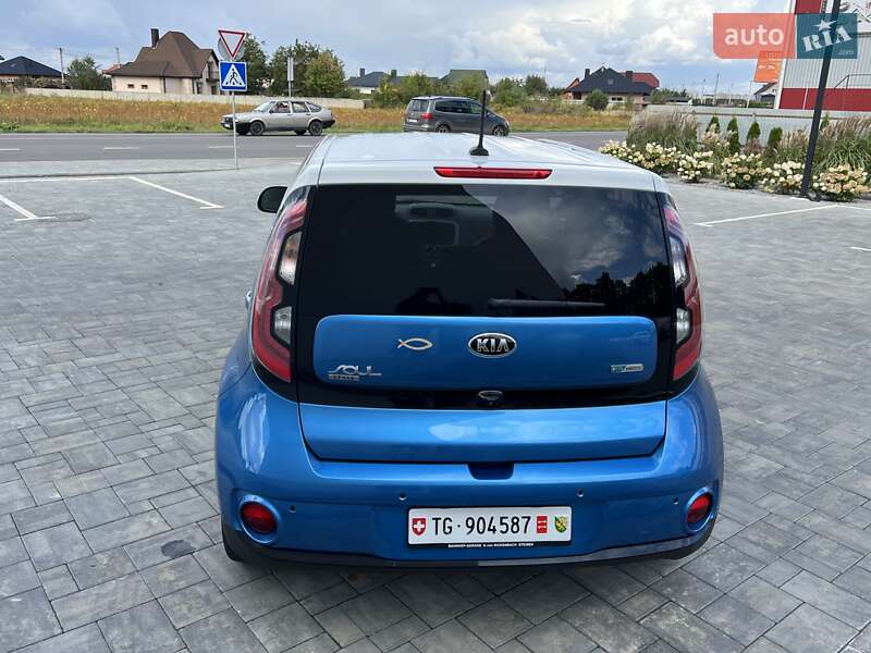 Внедорожник / Кроссовер Kia Soul 2015 в Луцке