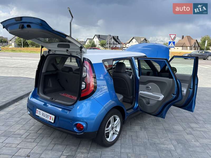 Внедорожник / Кроссовер Kia Soul 2015 в Луцке