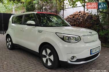 Внедорожник / Кроссовер Kia Soul 2015 в Ивано-Франковске
