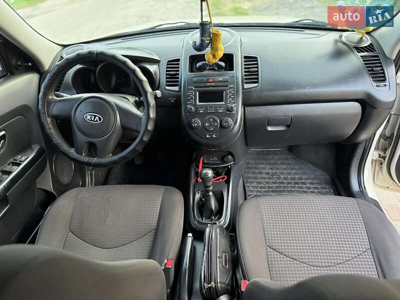 Внедорожник / Кроссовер Kia Soul 2011 в Ольшанах