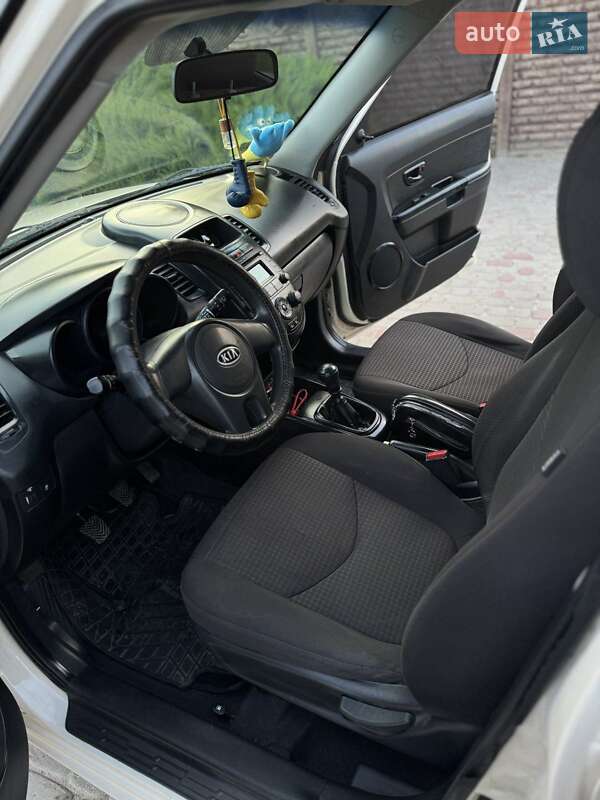 Внедорожник / Кроссовер Kia Soul 2011 в Ольшанах