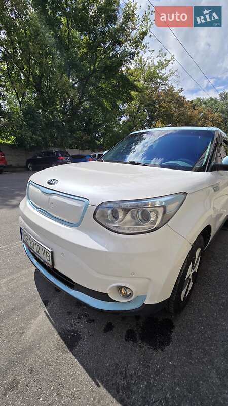 Позашляховик / Кросовер Kia Soul 2014 в Дніпрі