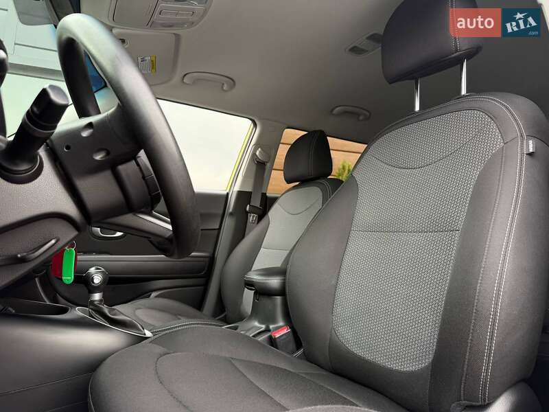 Внедорожник / Кроссовер Kia Soul 2017 в Ровно