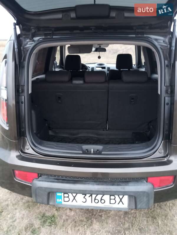 Позашляховик / Кросовер Kia Soul 2011 в Голованівську фото 16 Позашляховик / Кросовер Kia Soul 2011 в Голованівську