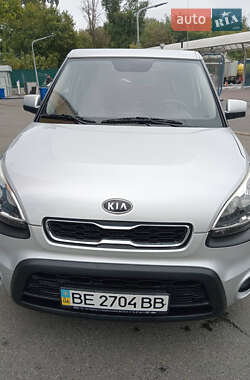 Позашляховик / Кросовер Kia Soul 2011 в Києві
