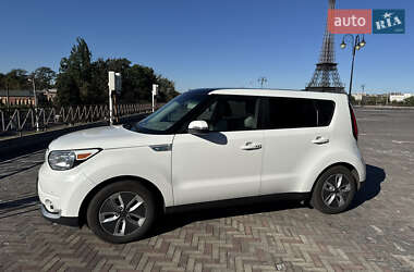 Позашляховик / Кросовер Kia Soul 2016 в Харкові