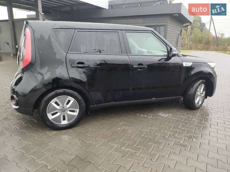 Позашляховик / Кросовер Kia Soul 2017 в Львові