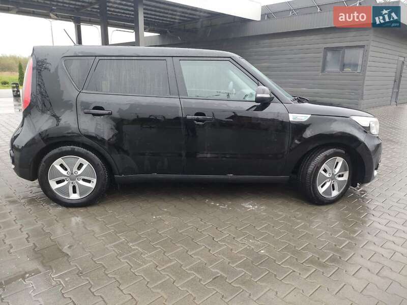 Позашляховик / Кросовер Kia Soul 2017 в Львові