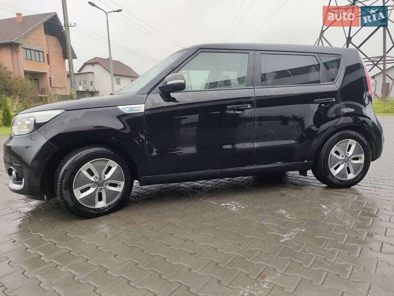 Позашляховик / Кросовер Kia Soul 2017 в Львові