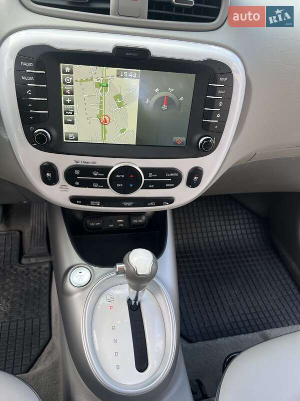 Внедорожник / Кроссовер Kia Soul 2016 в Одессе