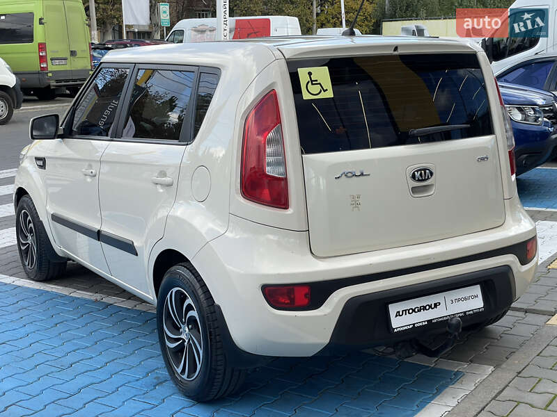 Позашляховик / Кросовер Kia Soul 2012 в Одесі