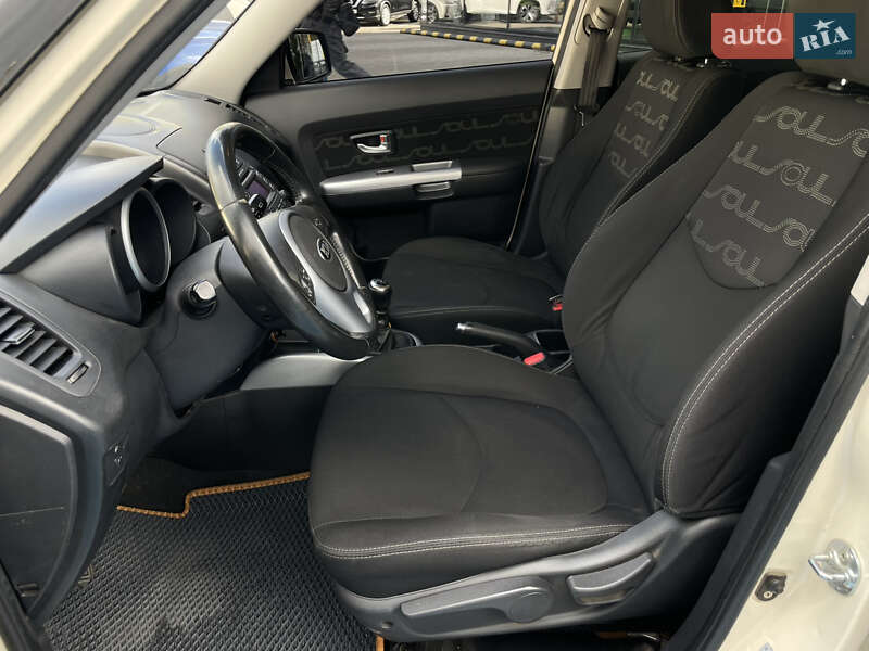 Позашляховик / Кросовер Kia Soul 2012 в Одесі