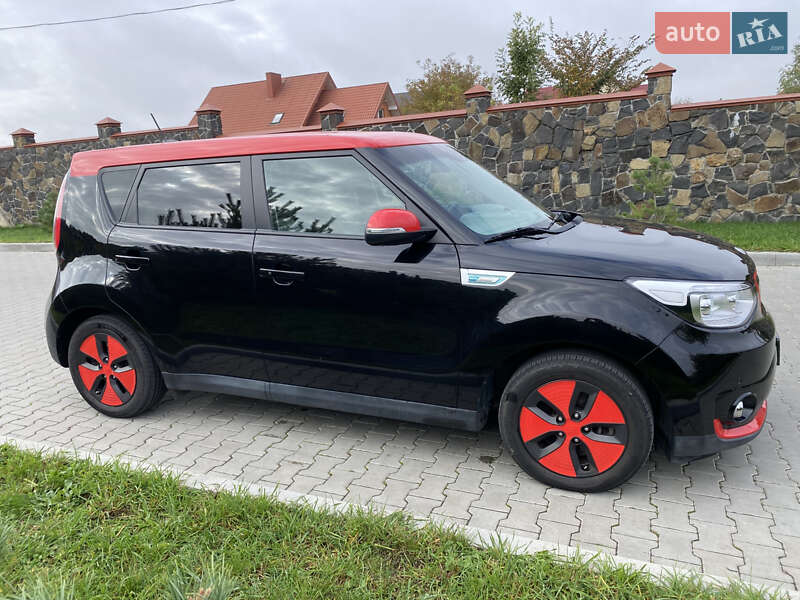 Внедорожник / Кроссовер Kia Soul 2016 в Луцке