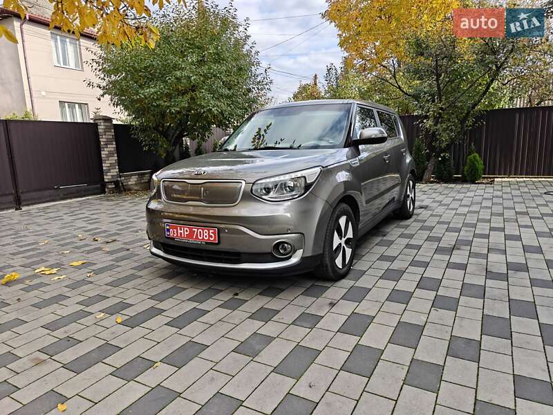 Внедорожник / Кроссовер Kia Soul 2015 в Ивано-Франковске