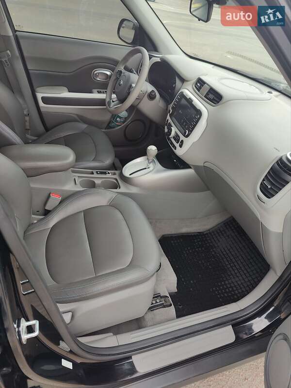 Позашляховик / Кросовер Kia Soul 2016 в Одесі