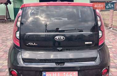 Позашляховик / Кросовер Kia Soul 2016 в 