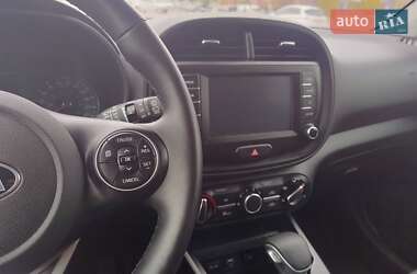 Внедорожник / Кроссовер Kia Soul 2021 в 