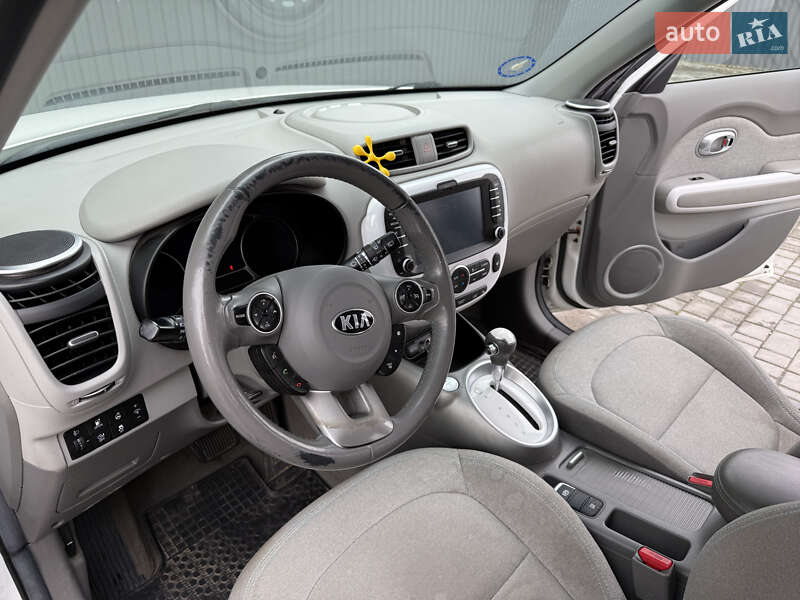 Внедорожник / Кроссовер Kia Soul 2015 в Ровно