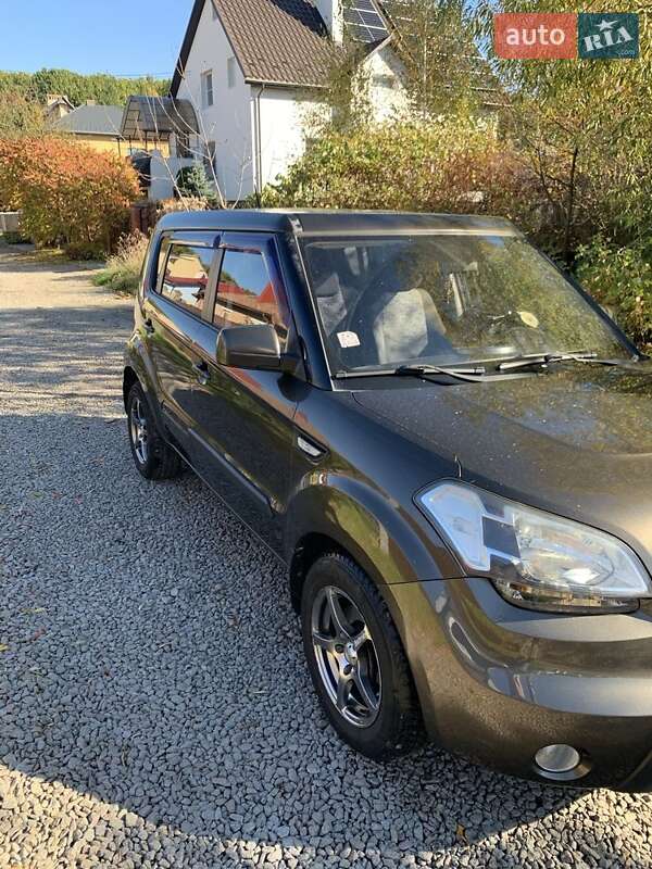Позашляховик / Кросовер Kia Soul 2011 в Львові