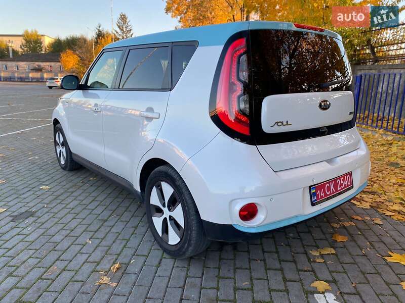 Внедорожник / Кроссовер Kia Soul 2015 в Тернополе