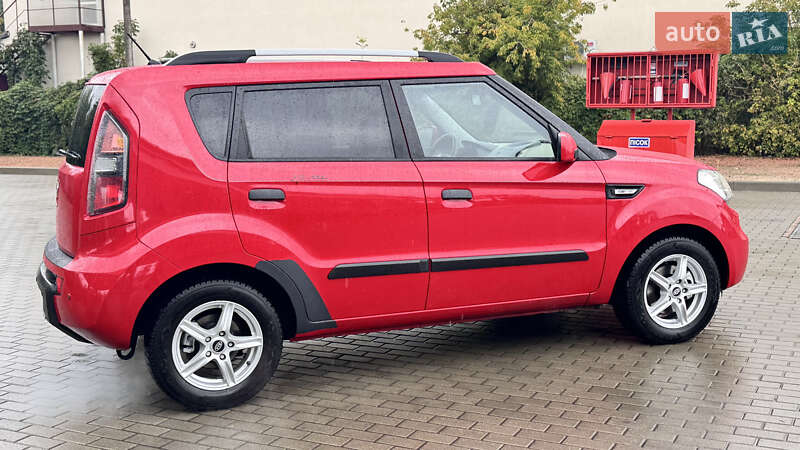 Позашляховик / Кросовер Kia Soul 2009 в Житомирі фото 13 Позашляховик / Кросовер Kia Soul 2009 в Житомирі