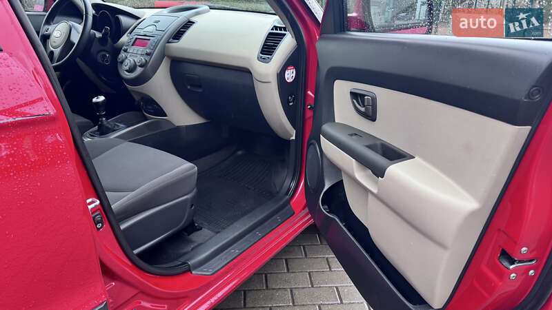 Позашляховик / Кросовер Kia Soul 2009 в Житомирі фото 26 Позашляховик / Кросовер Kia Soul 2009 в Житомирі