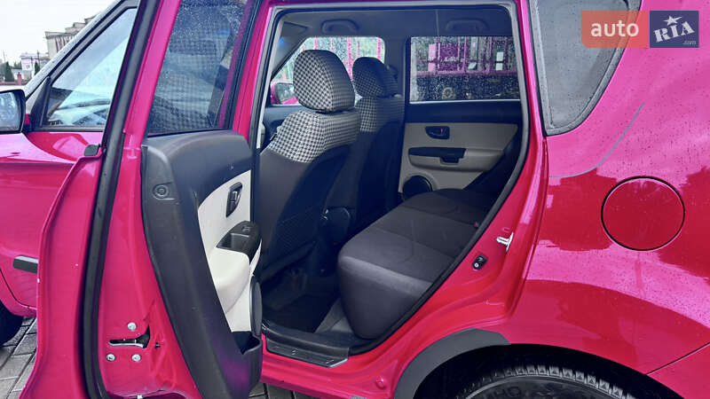Позашляховик / Кросовер Kia Soul 2009 в Житомирі фото 20 Позашляховик / Кросовер Kia Soul 2009 в Житомирі