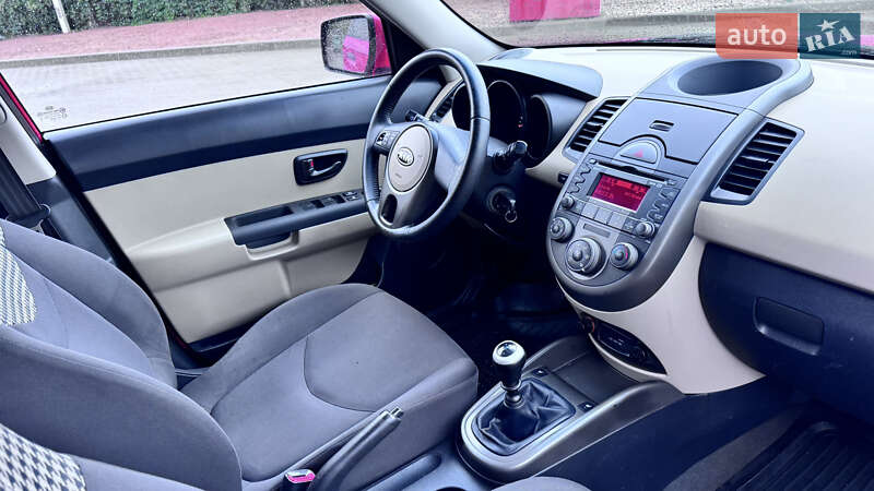 Позашляховик / Кросовер Kia Soul 2009 в Житомирі фото 31 Позашляховик / Кросовер Kia Soul 2009 в Житомирі