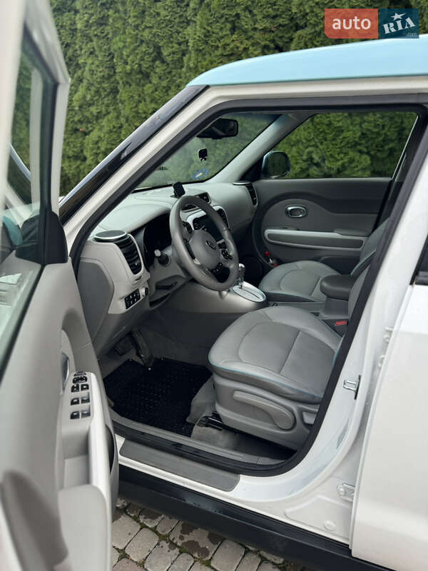 Внедорожник / Кроссовер Kia Soul 2016 в Ровно фото 23 Внедорожник / Кроссовер Kia Soul 2016 в Ровно