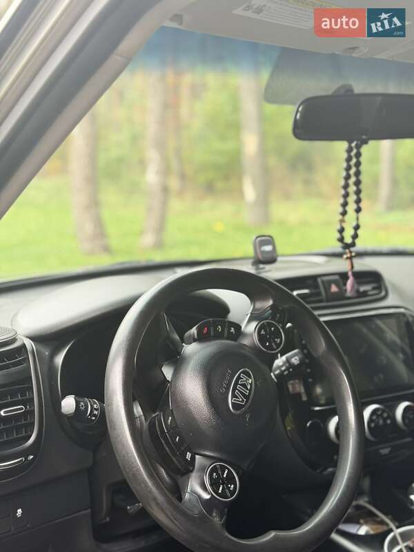 Внедорожник / Кроссовер Kia Soul 2017 в Ирпене фото 12 Внедорожник / Кроссовер Kia Soul 2017 в Ирпене