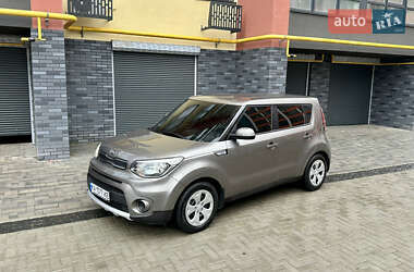 Внедорожник / Кроссовер Kia Soul 2017 в 