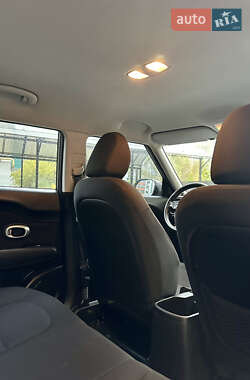 Внедорожник / Кроссовер Kia Soul 2017 в 