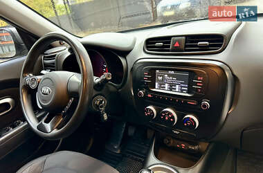 Внедорожник / Кроссовер Kia Soul 2017 в 