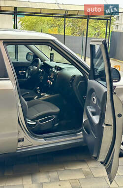 Внедорожник / Кроссовер Kia Soul 2017 в 